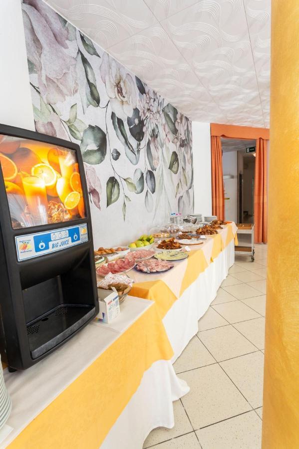 Hotel Zenith Rimini Dış mekan fotoğraf