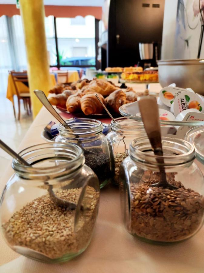 Hotel Zenith Rimini Dış mekan fotoğraf