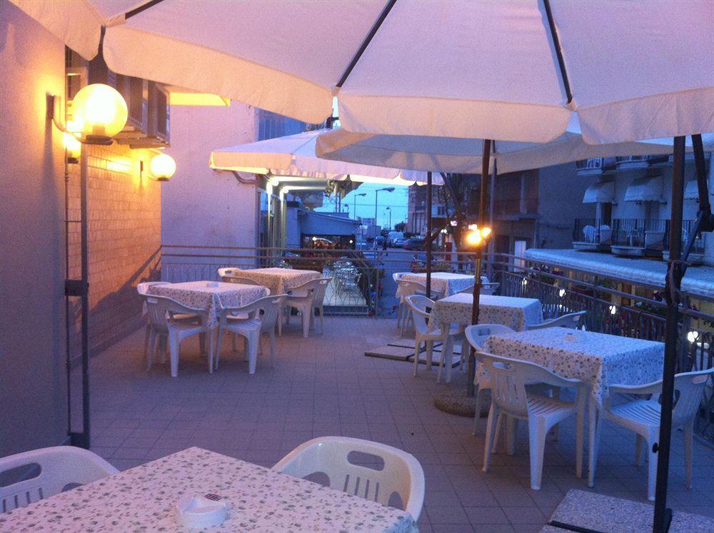 Hotel Zenith Rimini Dış mekan fotoğraf